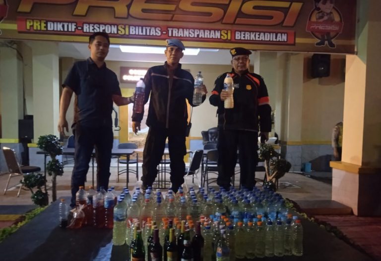 Polresta Bogor Kota Sita 350 Botol Miras Siap Edar
