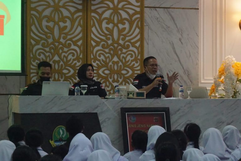 Sat Narkoba Polresta Bogor Kota Beri Penyuluhan di SMAN 1 Kota Bogor