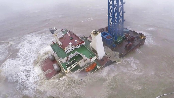 Kapal Karam di Laut China Selatan, 12 Jasad Ditemukan