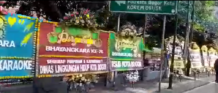 Selamat Ultah Pak Polisi, Polresta Bogor Kota Banjir Karangan Bunga