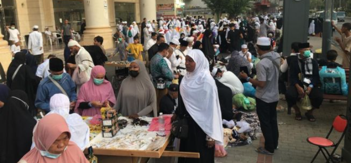 Menikmati Belanja di Pasar Tumpah Kota Makkah