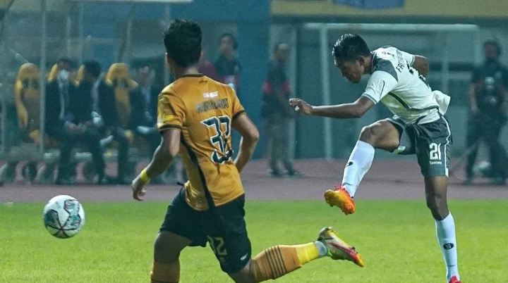 Petaka Injury Time, Persib vs Bhayangkara Berakhir Imbang 2-2