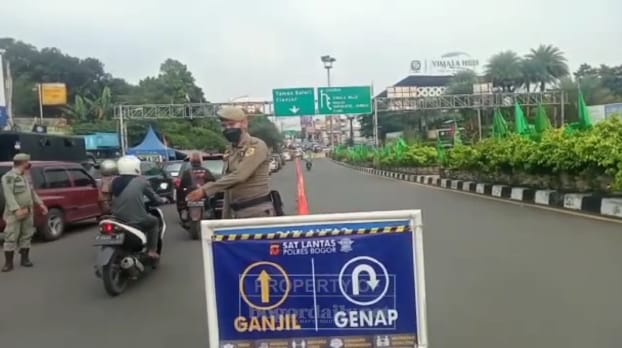 
 Jelang Hari Libur Idul Adha, Sistem Gage Diterapkan di Kawasan Puncak, Kabupaten Bogor. (dok.Bogordaily.net)
