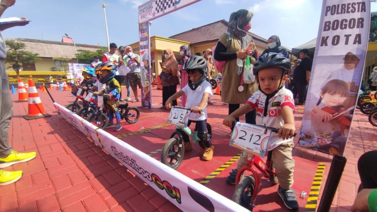 Peringati Hari Anak Nasional, Polresta Bogor Kota Gelar Balancing Bike Race