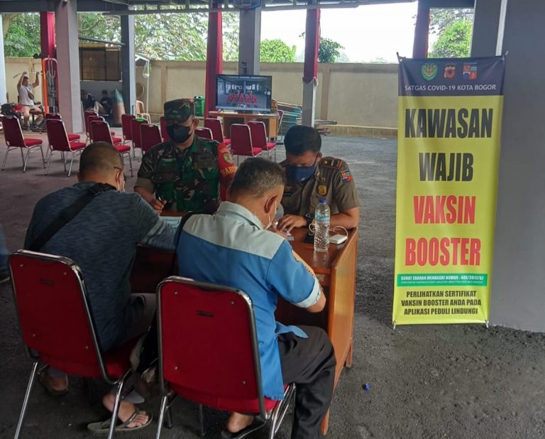 Vaksinasi Booster di Bogor Timur di Kawal Babinsa