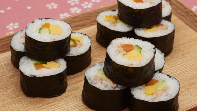 
 Maki-zushi Bekal Makanan Anak ke Sekolah ala Anak-anak Jepang yang Simple dan Penuh Gizi