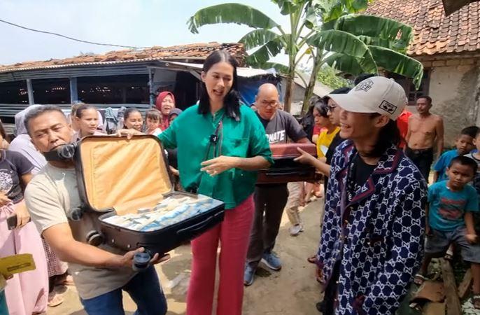 Paula Verhoeven Berikan Uang Cash Rp500 Juta Kepada Bonge, Dukung Citayam Fashion Week