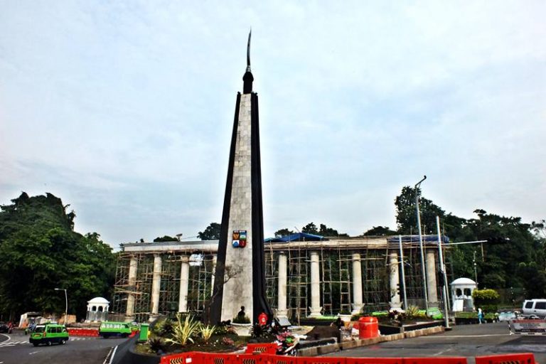 Mengulik Sejarah Tugu Kujang yang Jadi Ikon Kota Bogor