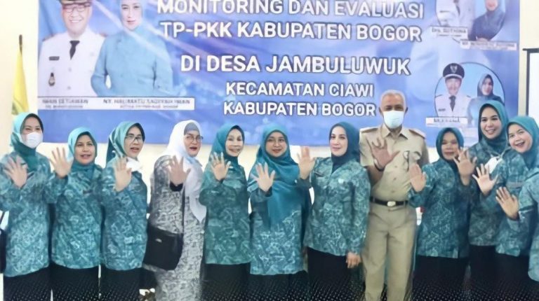 TP-PKK Kabupaten Bogor Roadshow Monitoring dan Evaluasi