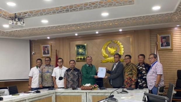 
 Dewan Pers mendatangi Fraksi Partai Kebangkitan Bangsa (PKB) DPR di Kompleks Parlemen Senayan. (Inews/Bogordaily.net)