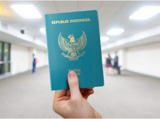 Desain paspor Indonesia yang tak memiliki kolom tanda tangan. (tripzilla/Bogordaily.net)