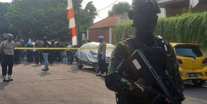 Jelang Pengumuman Tersangka, Rumah Irjen Sambo Dikepung Polisi