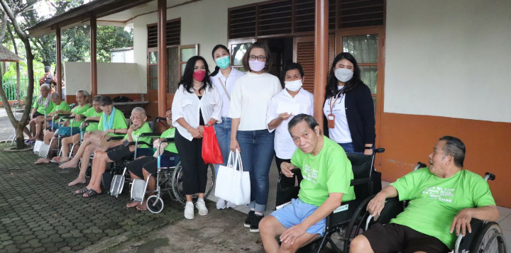 Sinar Mas Land Serahkan Bantuan Sosial Ke Sekolah Khusus, Panti Werdha, dan Panti Asuhan di Wilayah Kota Tangerang Selatan dan Kabupaten Tangerang