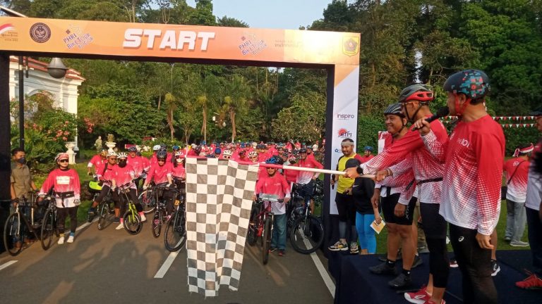 PHRI Bike Tour Etape 3 Dilepas Oleh Sandiaga Uno