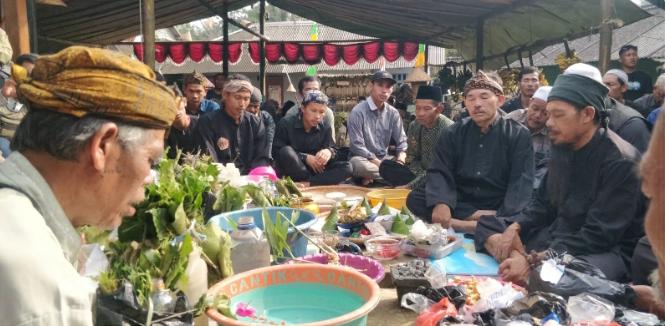 
 Upacara adat Seren Taun dalam rangka menyambut Muharram. (Diskominfo Kabupaten Bogor/Bogordaily.net)