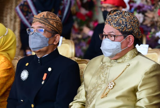 
 Seskab Pramono Anung dan Mensesneg Pratikno pada Upacara HUT ke-77 RI di Istana Merdeka, Jakarta, Rabu 17 Agustus 2022. (BPMI Setpres/Bogordaily.net)