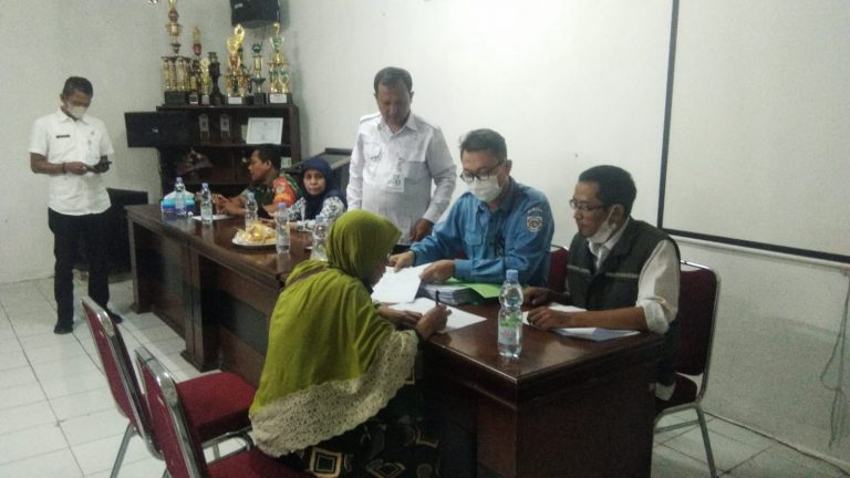 Serda Dedi Jumaedi Hadiri Pendistribusian PTSL di Kelurahan Ciwaringin