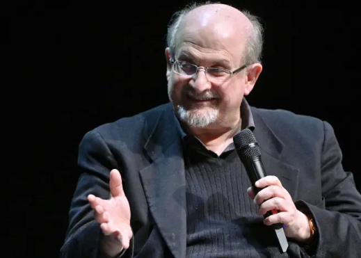 Profil Salman Rushdie, Penulis yang Ditikam di AS
