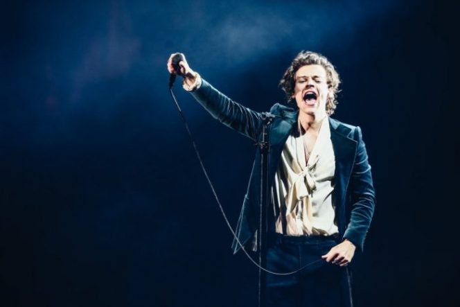 
 Harry Styles Dijuluki Sebagai King of Pop. (vocalmedia/Bogordaily.net)