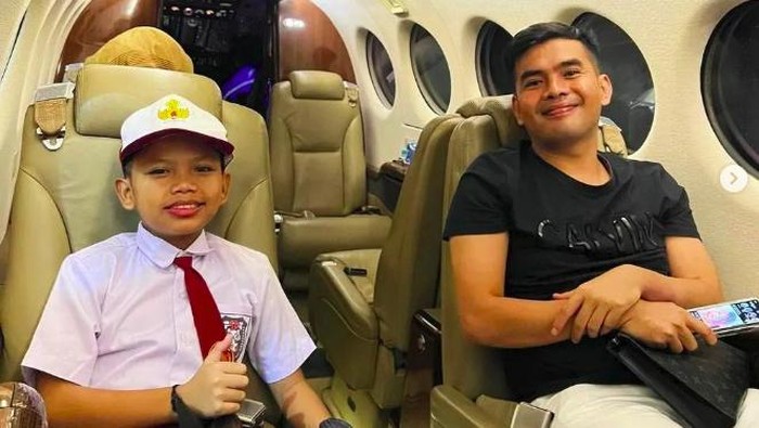 Gak Kaleng-Kaleng, Farel Prayoga Diantar Jet Pribadi ke Sekolah