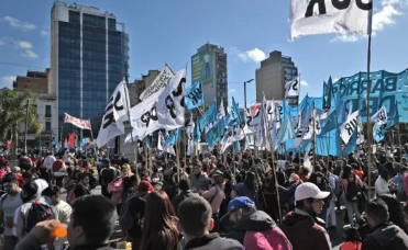 Warga Argentina Turun ke Jalan, Protes Naikkan Upah