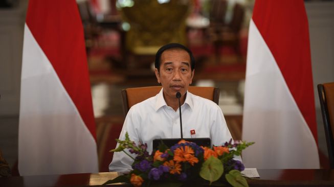 
 Jokowi Memerintahkan Seluruh Jajarannya Gunakan Kendaraan Listrik. (suara/Bgordaily.net)