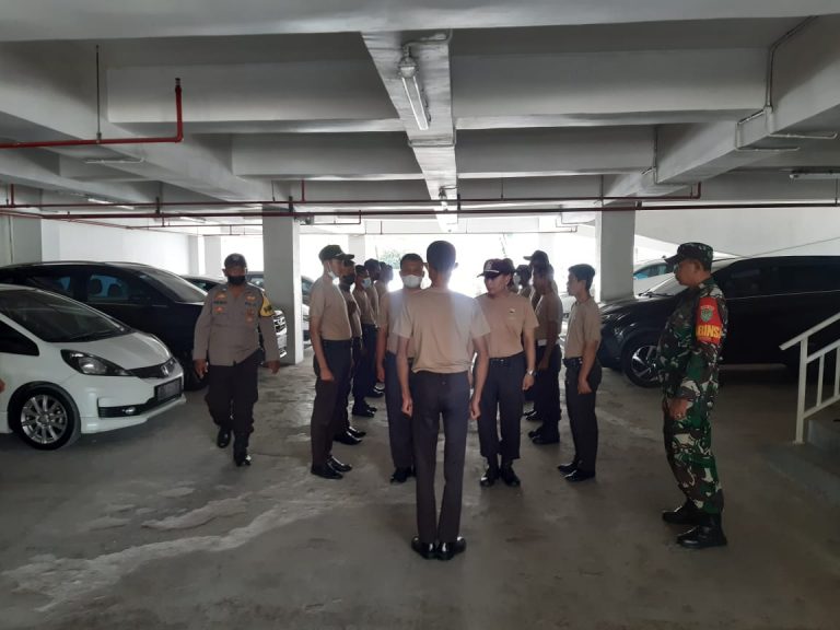 Babinsa Beri Pembinaan ke Security Kantor Pajak Bogor