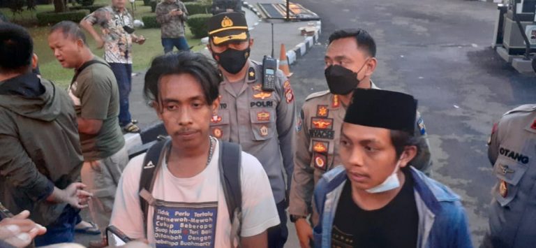 Usai Robohkan Gerbang DPRD Kota Bogor, Aktifis PMII Minta Maaf