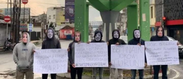 ‘Hacker Bjorka’ Demo Tolak BBM di Tasikmalaya