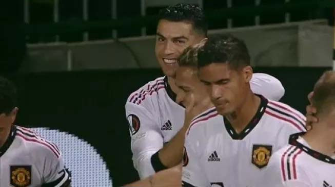 Jebol Gawang! Senyuman Ronaldo Viral, Bikin Mood Fans MU Naik