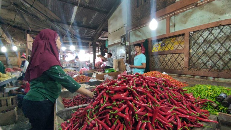 Imbas BBM Naik, Harga Cabai Ikutan Pedas di Pasar Tradisional