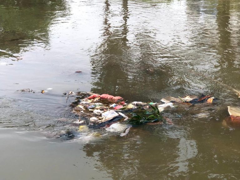 Polemik Sampah Sungai di Bojonggede, Ini Kata Ketua Komisi I DPRD Kabupaten Bogor!
