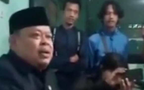 Aksinya Viral Usai Injak Supir Truk, Wakil Ketua DPRD Depok Beri Klarifikasi
