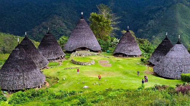 Review Potret Keindahan Surga di Atas Awan, Berikut Lokasi Desa Wae Rebo