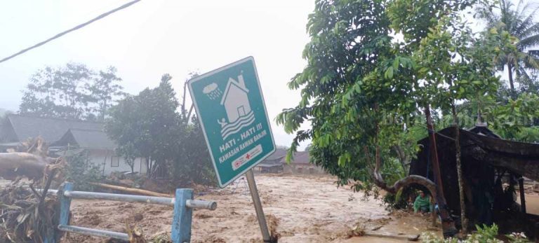 Banjir Malang, Ribuan Warga Terdampak Bencana! Begini Kondisinya