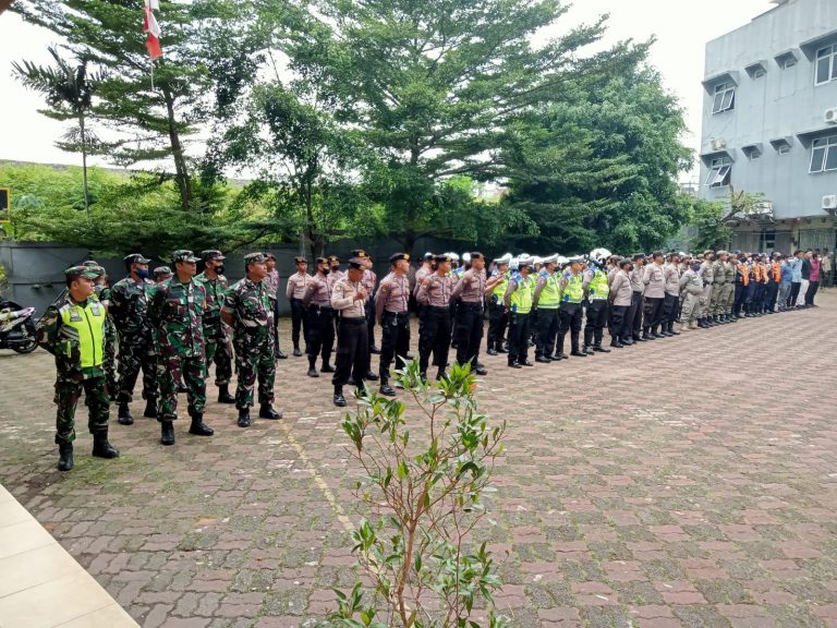 Puluhan TNI & Polri Ikuti Upacara Gabungan Persiapan Maulid, di SMK Bina Informatika