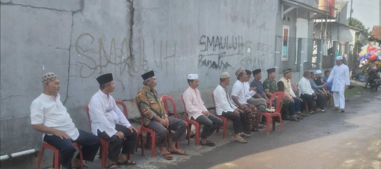 Peringatan Maulid Nabi di Wilayah Binaan Sertu Sukandi Berjalan Khidmat