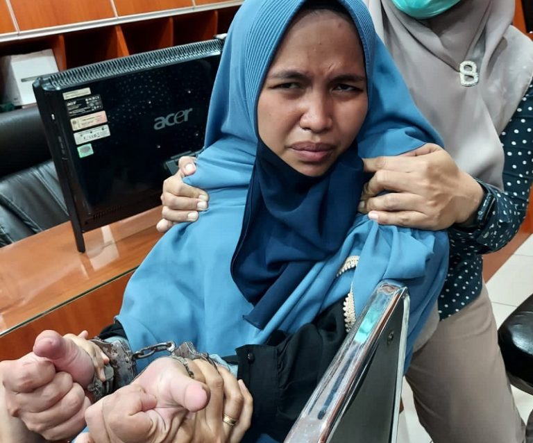 Kasus Siti Elina Wanita Berpistol Terobos Istana, Suaminya Kini Jadi Tersangka!