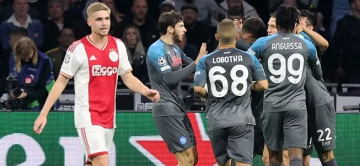 Review Hasil Liga Champion Ajax vs Napoli: Bantai Tuan Rumah 6-1