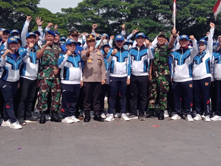 Babinsa Kawal Pelepasan Kontingen Atlet Kota Bogor untuk Porprov Jabar