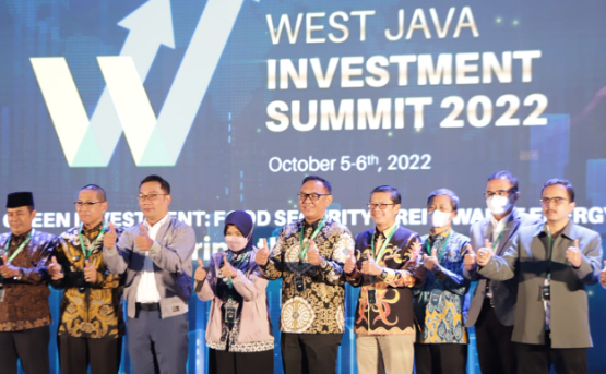 Plt. Bupati Bogor Terima Penghargaan NIB Tertinggi Ke-3 Se-Jawa Barat