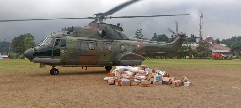 TNI AU Berikan Bantuan Logistik untuk Korban Gempa Cianjur 