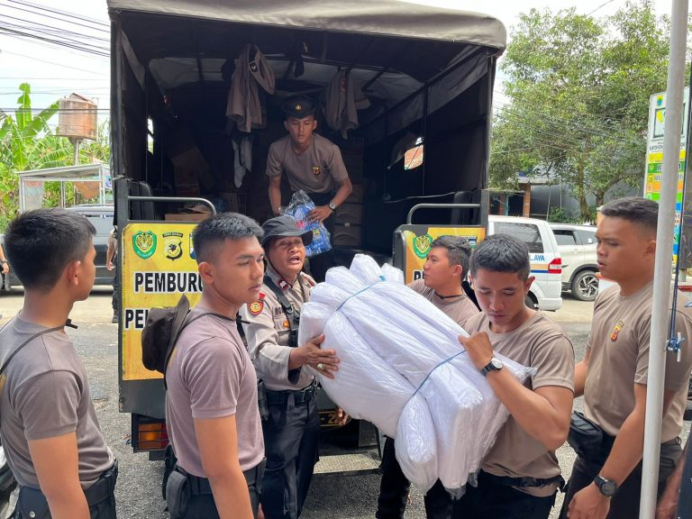 Sat Samapta Polresta Bogor Kota Kirim Bantuan ke Kampung Rancagoong