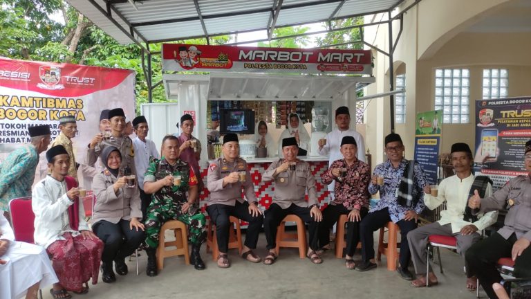 Polresta Bogor Kota Serahkan Satu Unit Gerak Marbot Mart ke 62 di Masjid Nurul Iman