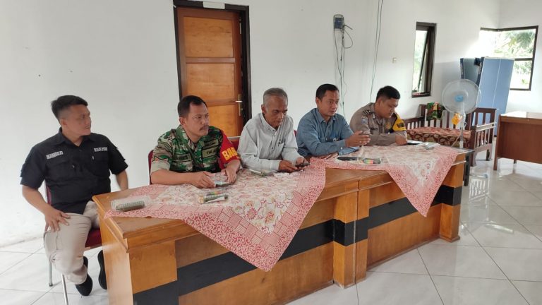 Koptu Andry Bentuk Posko Bantuan Korban Gempa Cianjur di Kelurahan Sempur