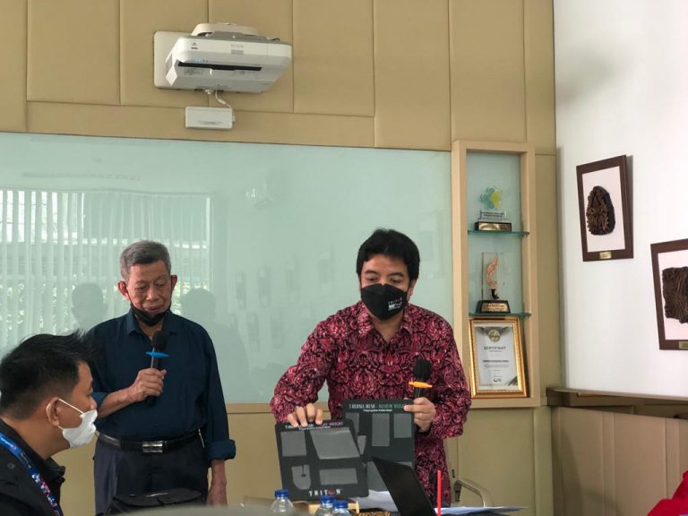 PT. Triton Manufactures Komitmen Bangun Kemandirian Alat Kesehatan Indonesia