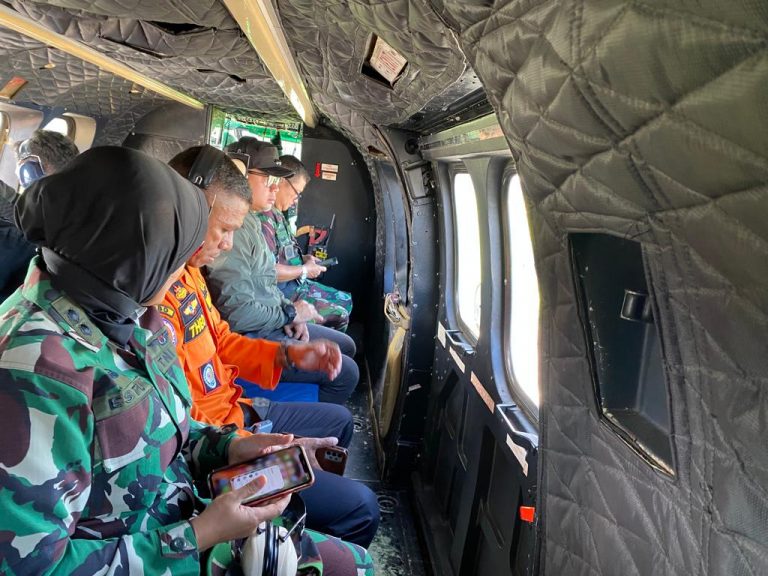Pantauan Udara Lokasi Gempa Cianjur, Lanud Ats Terbangkan Helikopter