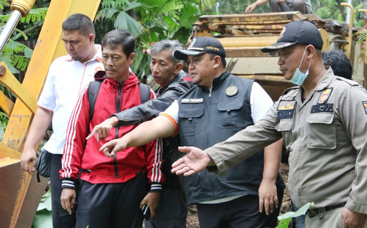 Kota Bogor Dilanda Bencana Hidrometeorologi, DPRD Turun Salurkan Bantuan dan Pastikan Penanganan Bencana Berjalan Maksimal