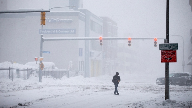 Badai Salju Lumpuhkan New York Bagian Barat dan Utara