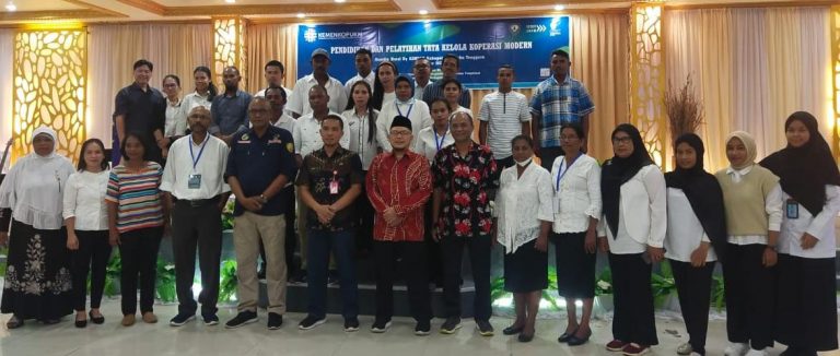 KemenKopUKM Dorong Koperasi Nelayan di Malra Merger agar Lahirkan Koperasi Modern